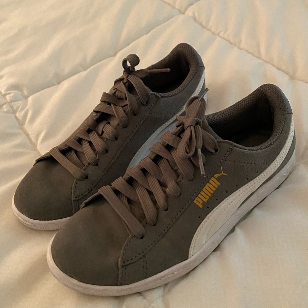 Puma gray sneakers
